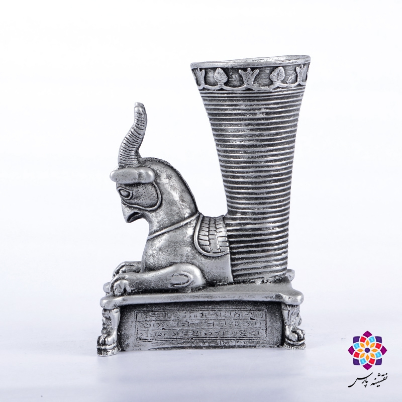 ریتون عقاب پایه دار ریتون عقاب پایه دار