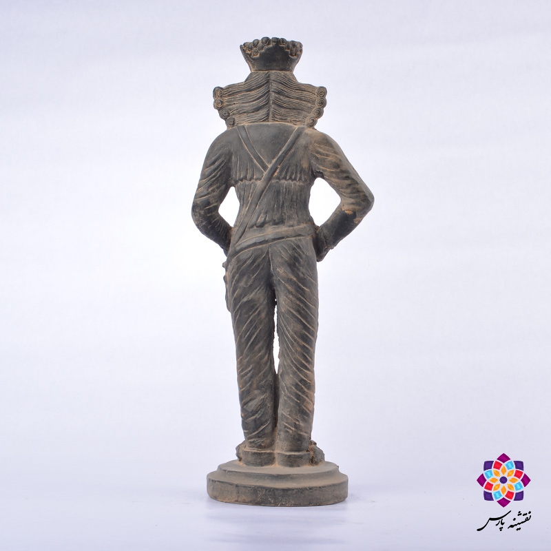 مجسمه شاپور اول مجسمه شاپور اول