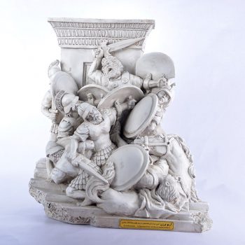 تندیس نبرد آریو برزن با اسکندر مقدونی