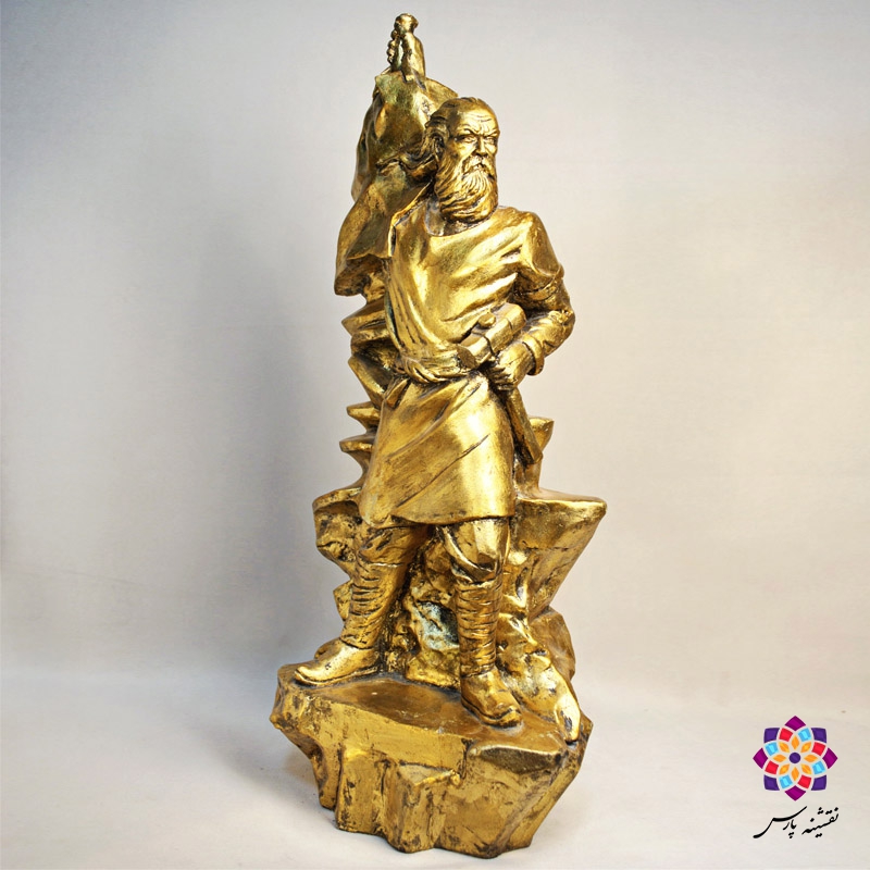 تندیس کاوه آهنگر تندیس کاوه آهنگر