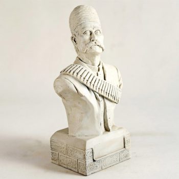 تندیس ستارخان