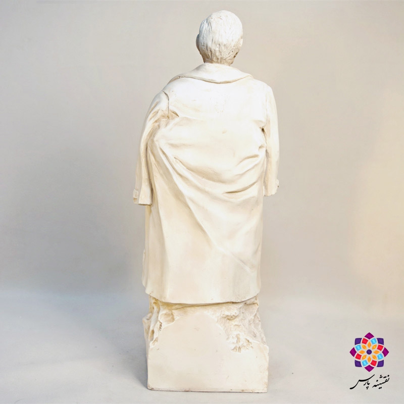 تندیس استاد شهریار (ایستاده) تندیس استاد شهریار (ایستاده)