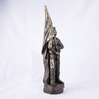 تندیس جهان پهلوان تختی