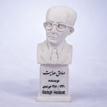 سردیس صادق هدایت